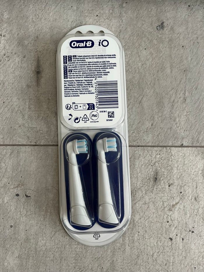2 brossettes de rechange gentle care Oral B iO - photo numéro 2