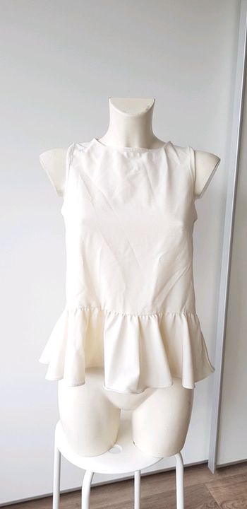 Top à volant, sans manches