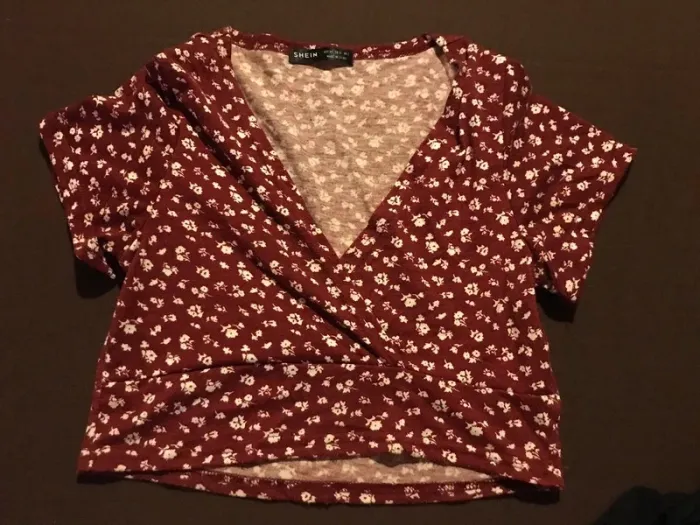 2 t-shirts taille S - photo numéro 2