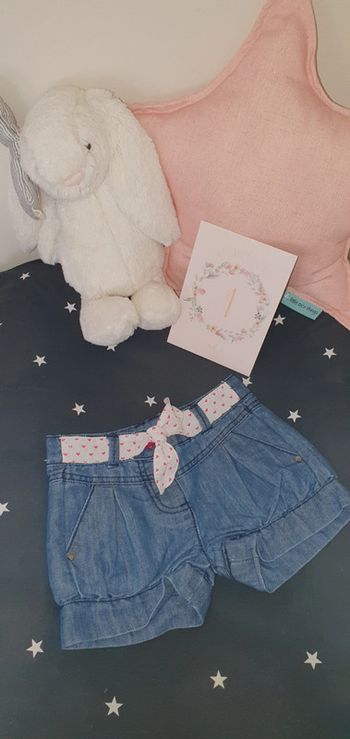 Short en jean TAO Tape à l'œil taille 12 mois en très bon état
