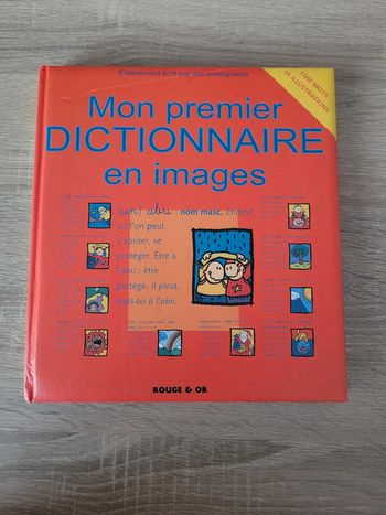 Livre "Mon premier dictionnaire"
