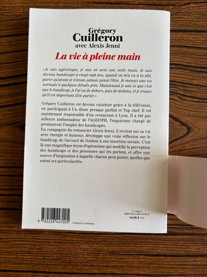 livre de Grégory Cuilleron « La Vie à pleine main » - photo numéro 3