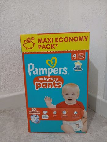 1 carton Pampers taille 4 pants maxi pack, soit 94 couches culottes (pants).
Neuf sous emballage
25€