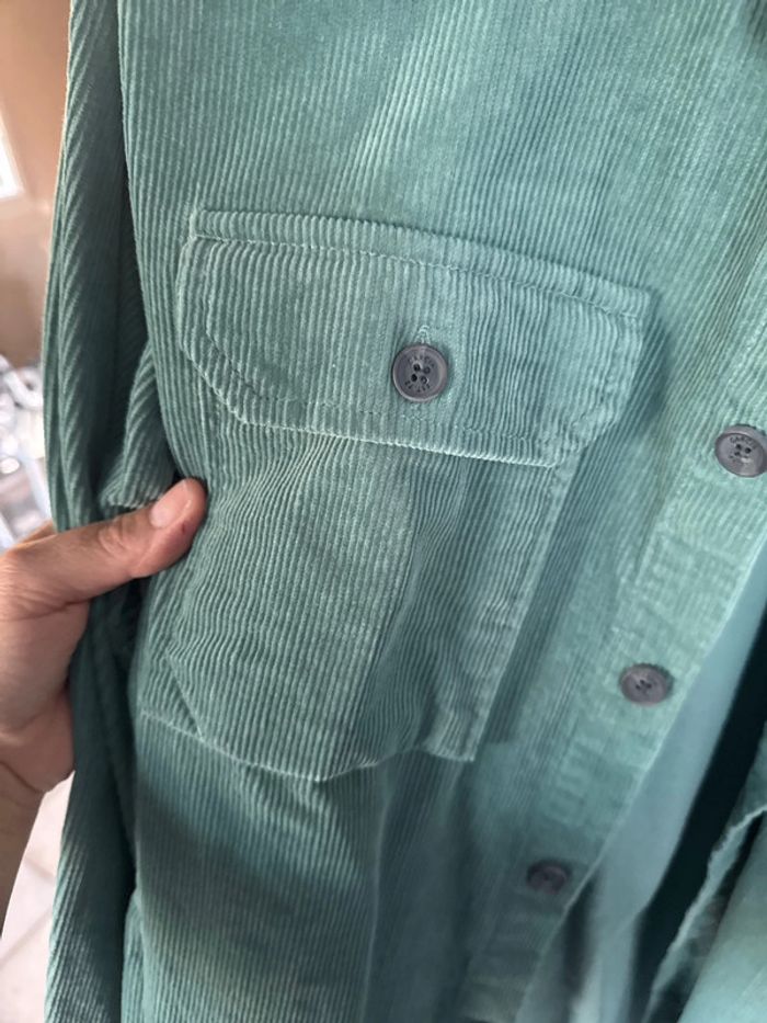 Sur chemise - photo numéro 3