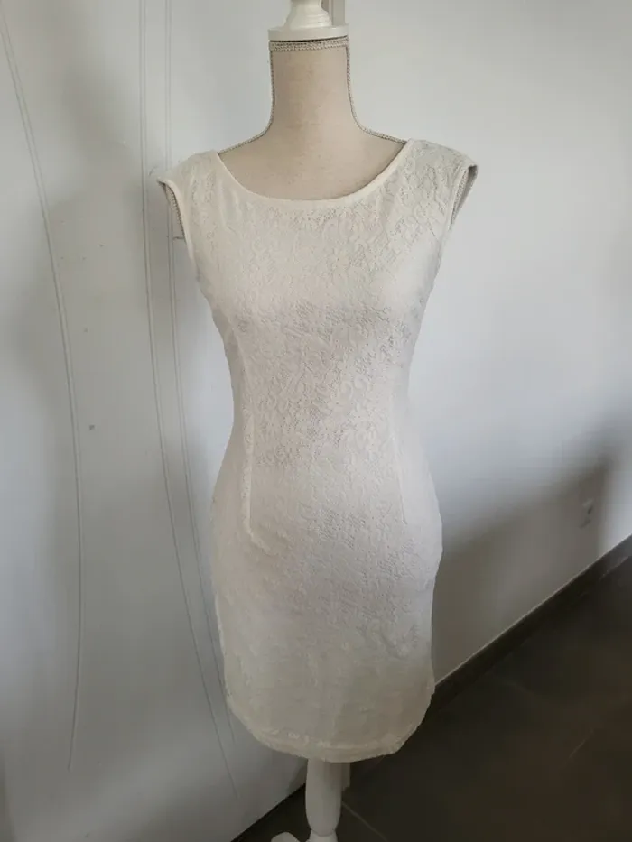 Robe dentelle