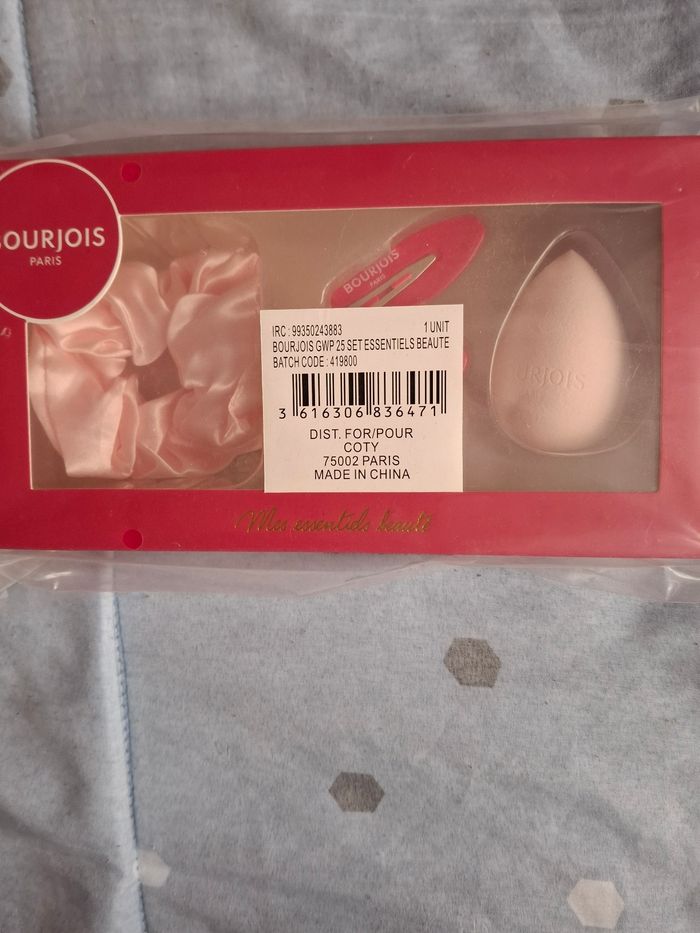 Kit essentiel beauté bourjois neuf