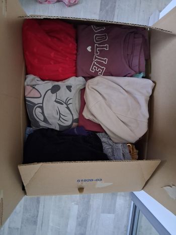 Gros lot de vêtements fille en 6 ans