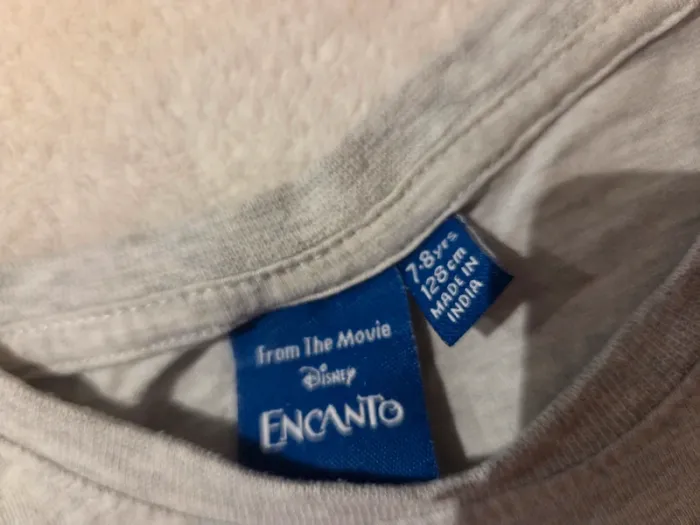T shirt encanto - photo numéro 2