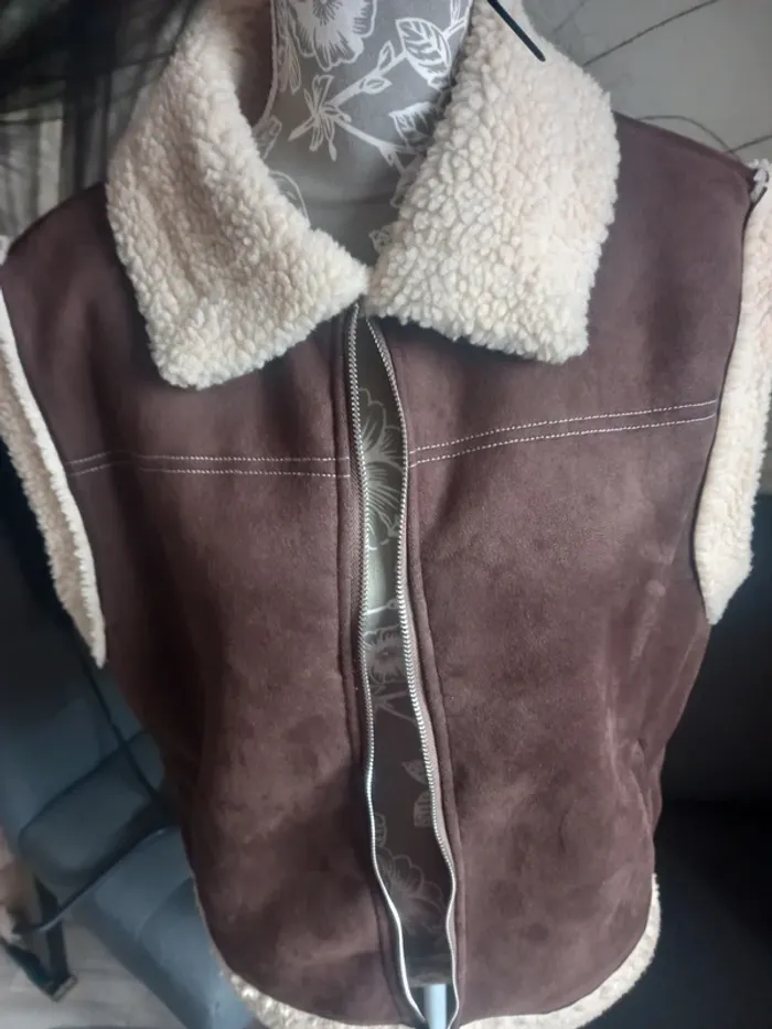 Veste sans manches - photo numéro 2