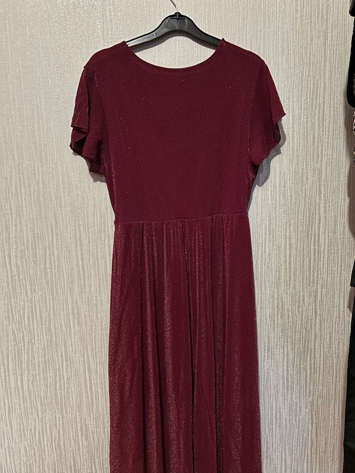 Robe rouge pailleté - photo numéro 2