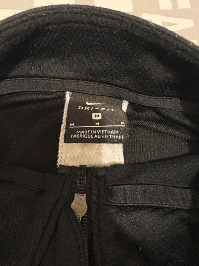 Pull Nike - photo numéro 2