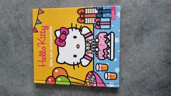 Hello kitty fête son anniversaire