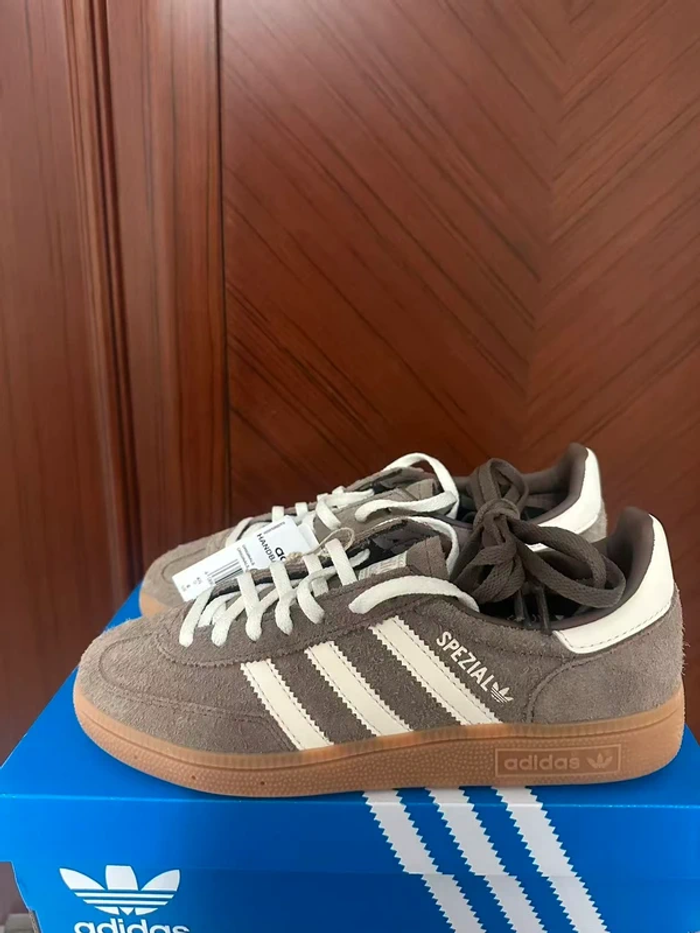 Adidas  CAMPUS 00s taille 39