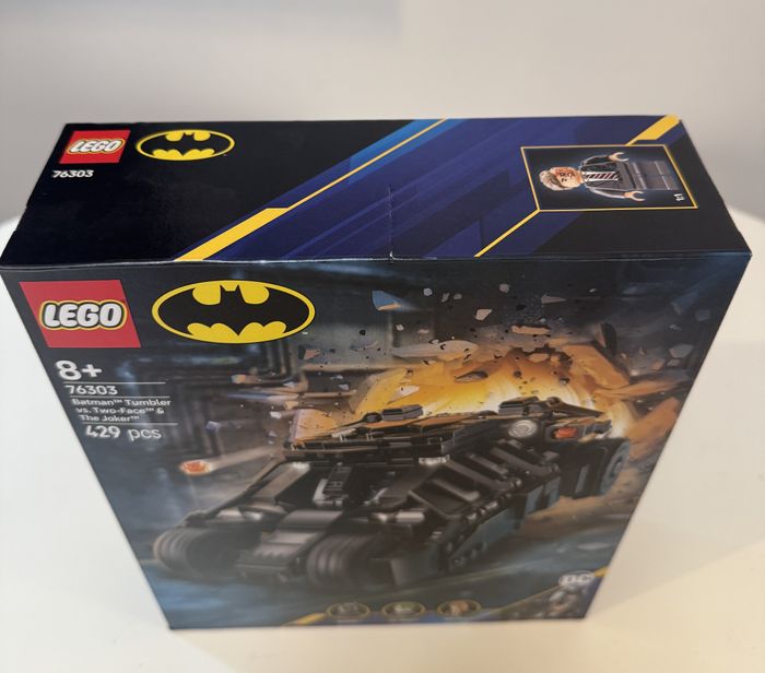 Lego 76303 _La Batmobile Tumbler - photo numéro 3