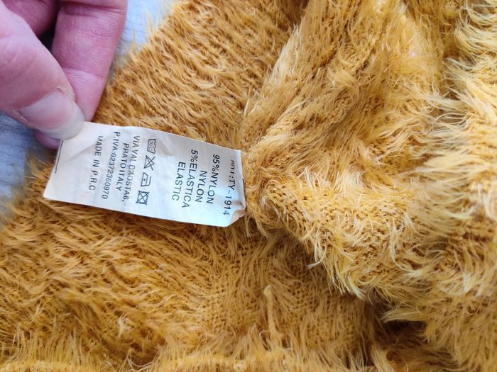 Pull court moutarde - photo numéro 3