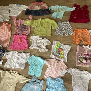 Lot vêtements fille 12 mois