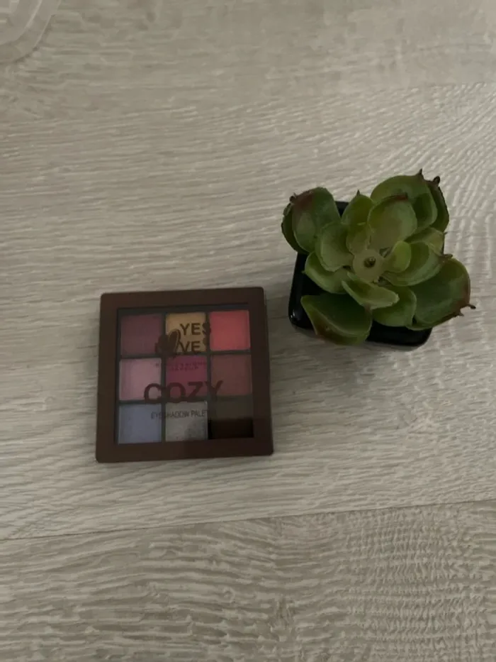 Palette yes love