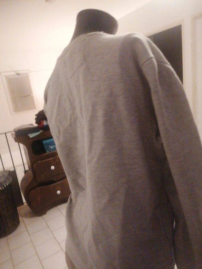 Sweat taille xs - photo numéro 2