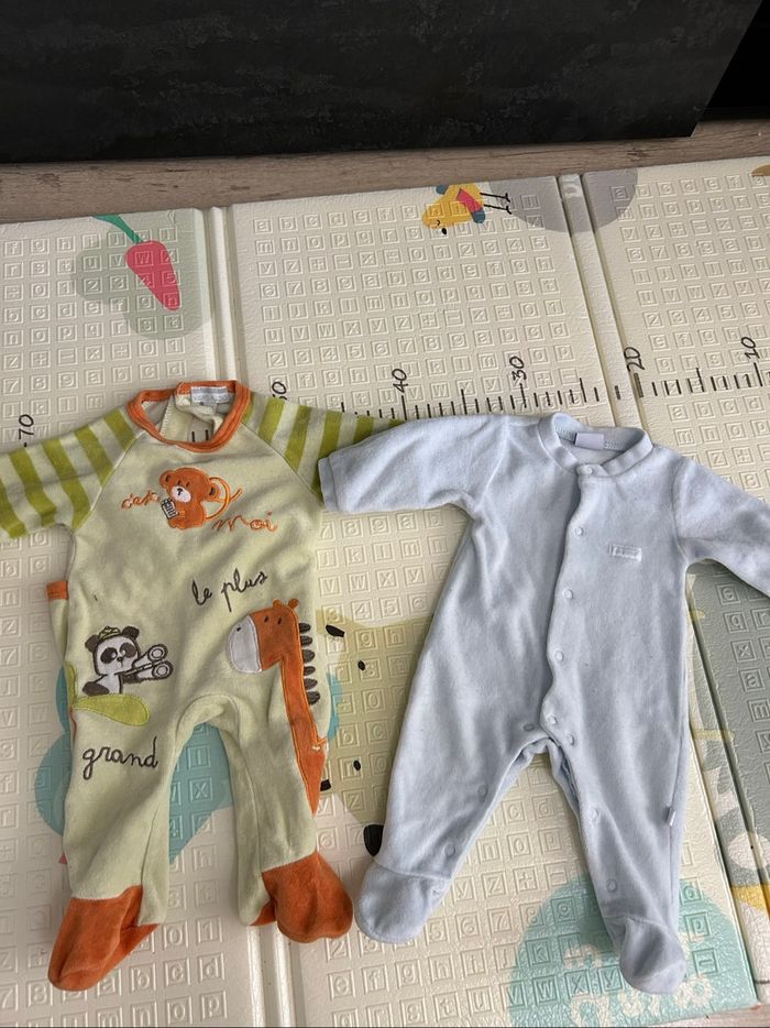 Lot de 3 pyjamas 1 mois - photo numéro 3