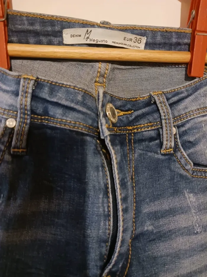 Jean skinny troué - photo numéro 4