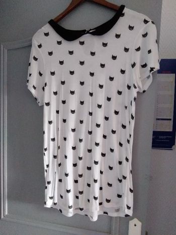 Petit tee-shirt chemisier blanc et noir