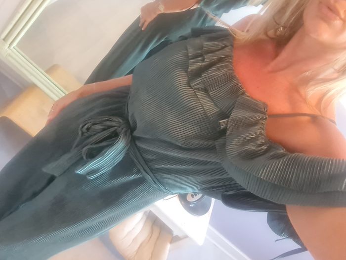 Combinaison verte bouteille plissée épaules découvertes Zara Taille 36 - photo numéro 8