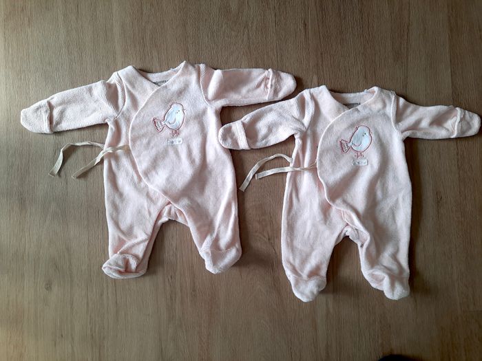 Pyjamas naissances identiques jumelles orchestra