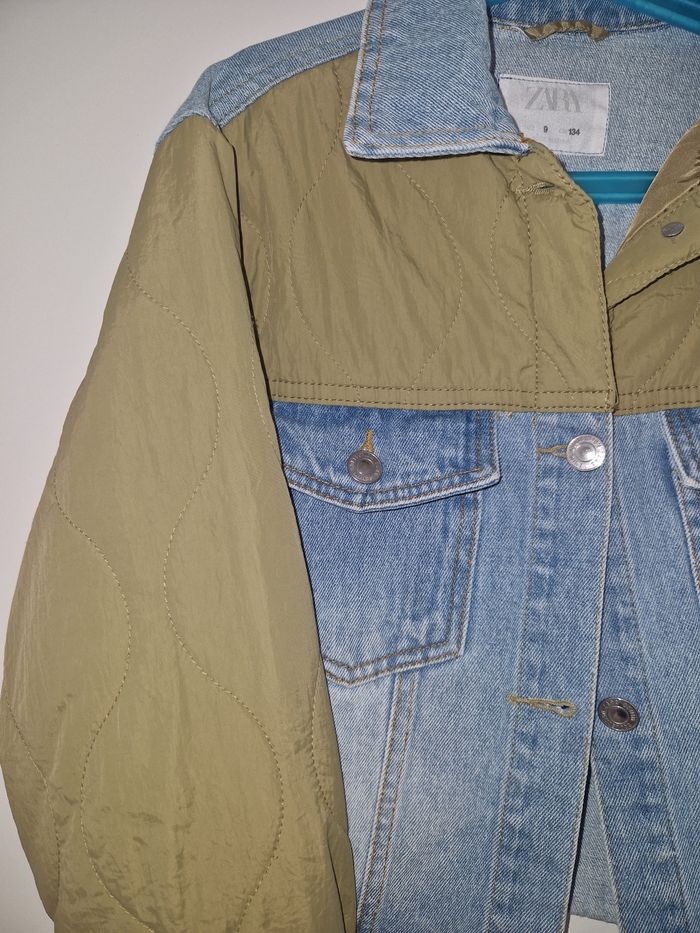 Vest en jean et matelassée Zara