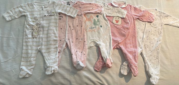 Lot de 3 mois fille de 42 pièces - photo numéro 3