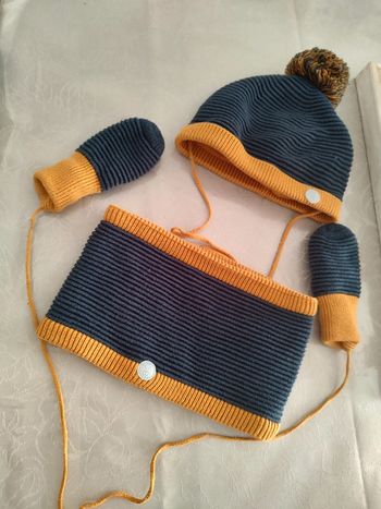 Ensemble bonnet, tour de cou et moufles Obaïbi