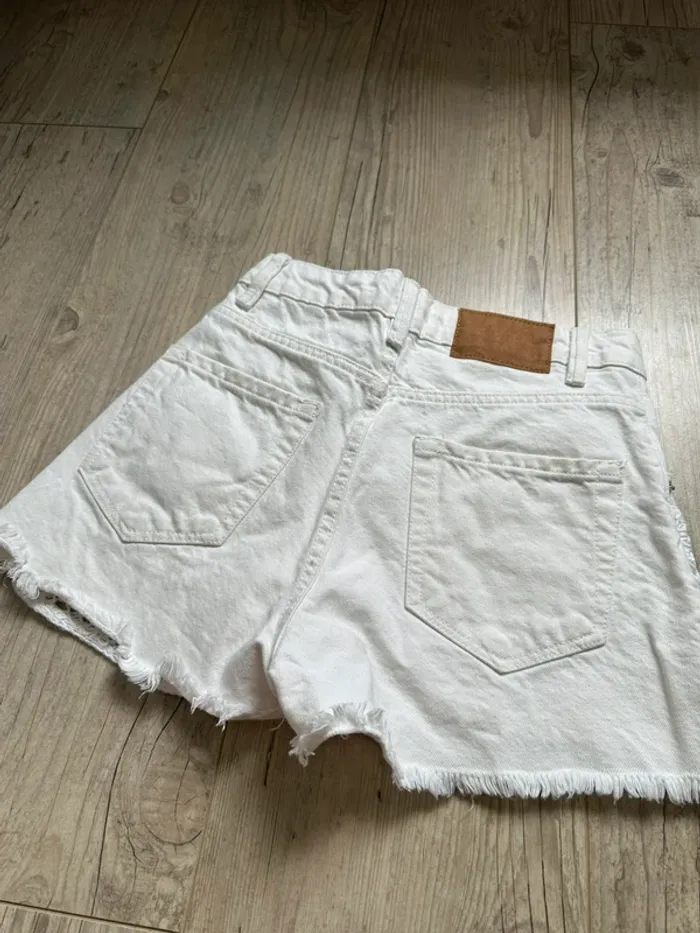 Short en jeans blanc dentelle bershka XS - photo numéro 2
