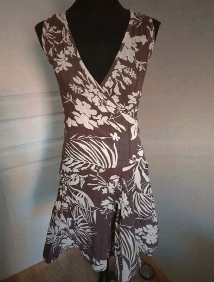 Robe fleurie marron et beige Camaïeu taille 38