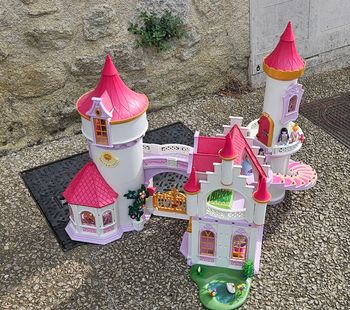 Grand château playmobil princesse