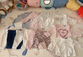 Lot vêtements 1 mois 