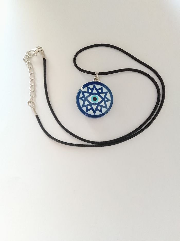 Collier corde de cire + pendentif celtique - photo numéro 2