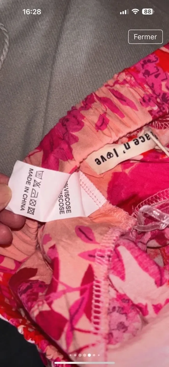 Haut dos nu à fleurs 🌷 neuf taille M/L - photo numéro 3