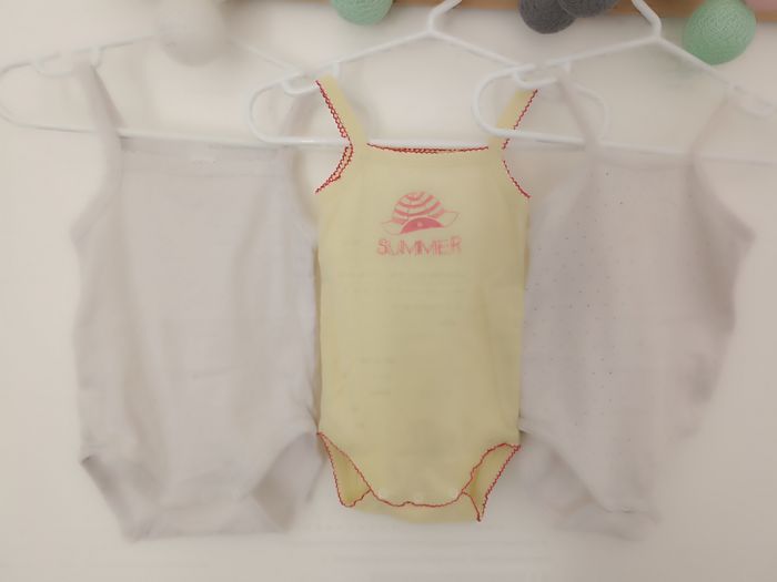 Lot de 3 bodies à bretelles