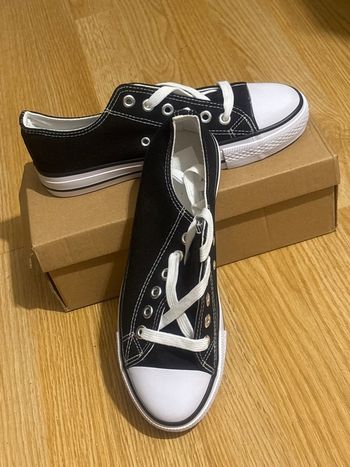 Chaussures noir femme neuf avec boîte - taille 39