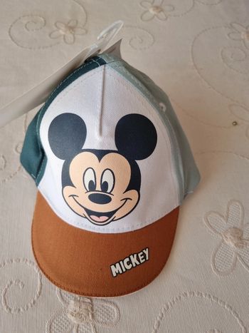 Casquette Mickey Taille 42/43 (62cm = 3 mois) neuve avec étiquette 🏷