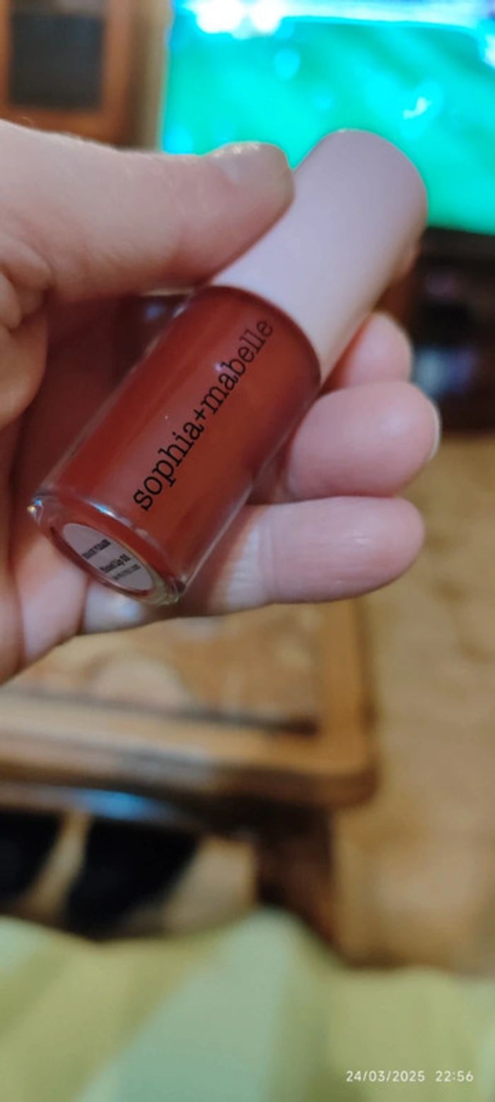 Sophia+Mabelle Tinted Lip Oil Teinte Beach Please - photo numéro 2