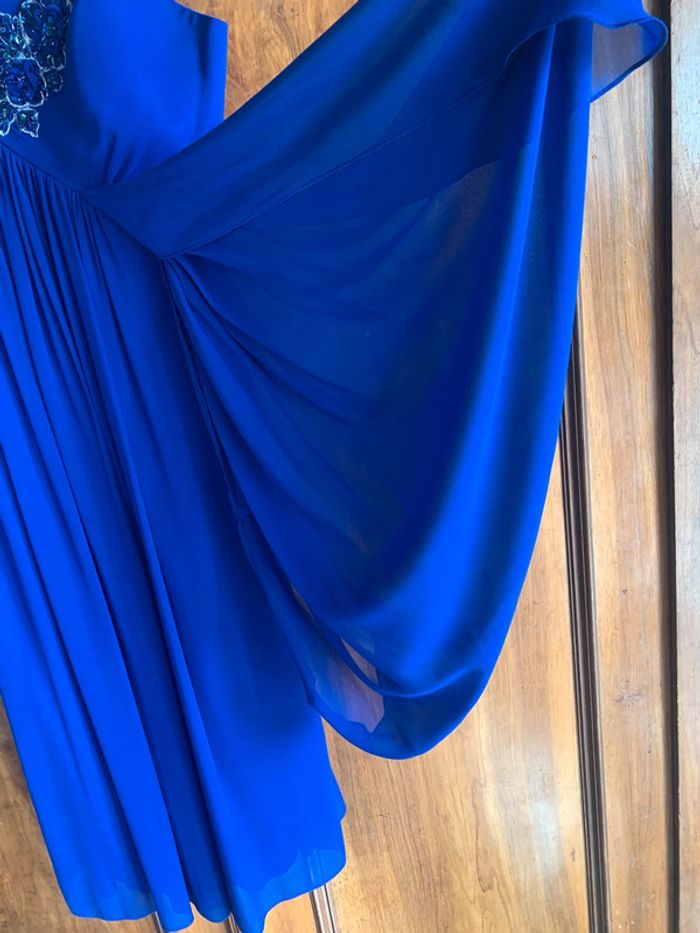 Robe de soirée T. 42 - photo numéro 2