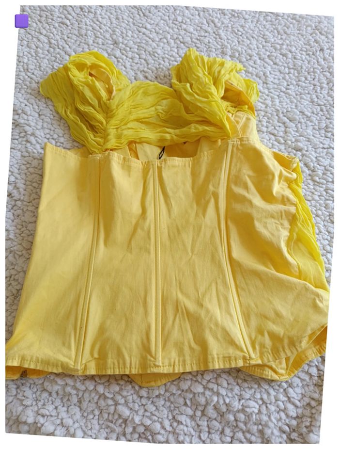 Rare piece vintage jaune à volants froufrou estivale cute - Attilia, Made in Italy - photo numéro 4