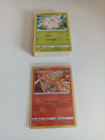 Lot 31 cartes Pokémon star étincelante