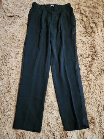 Pantalon fluide avec bande sur les côtés