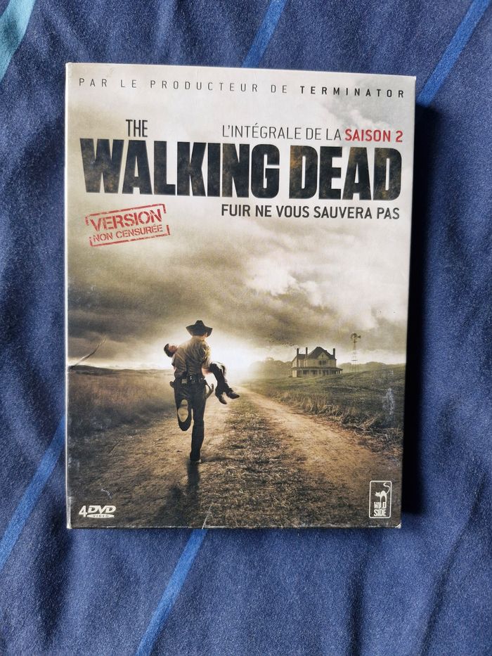 Saga intégrale Walking Dead série saison 2 - photo numéro 2
