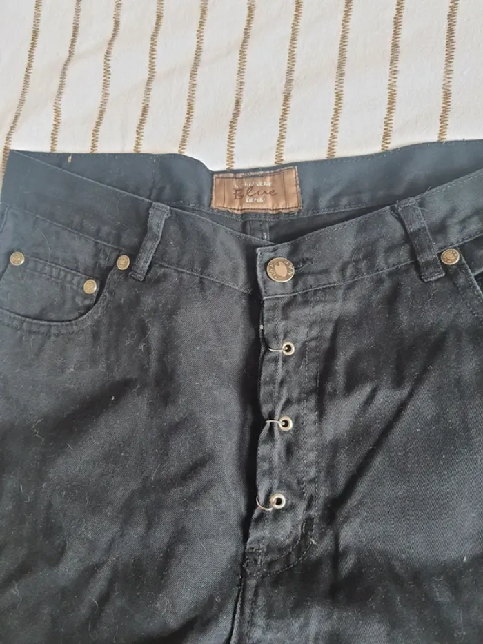 Pantalon noir percings 38