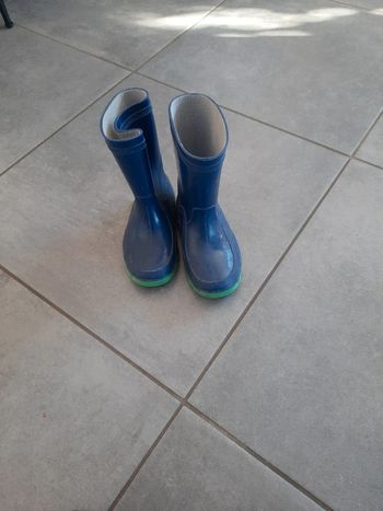 Bottes caoutchouc taille 24