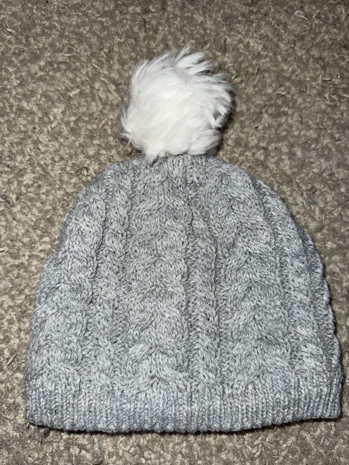 Lot 2 bonnet et moufle - photo numéro 2