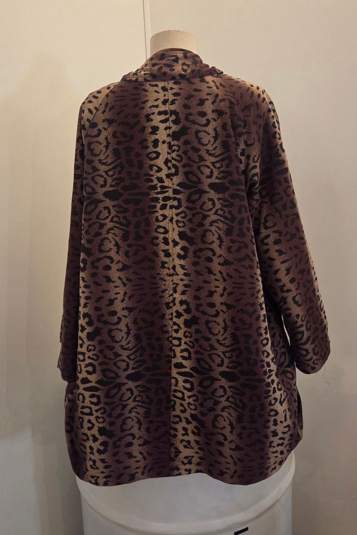 Manteau léopard ASTER 🇫🇷 – Made in France – T2 (40/42) – doublé, chaud & chic – excellent état - photo numéro 4