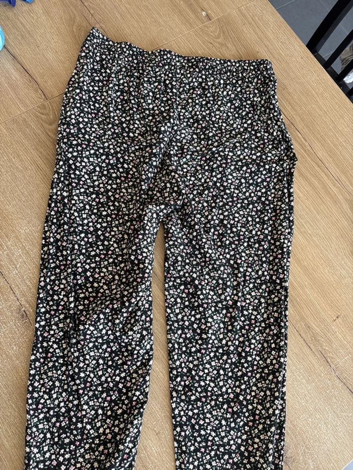 Pantalon fleuri - photo numéro 7